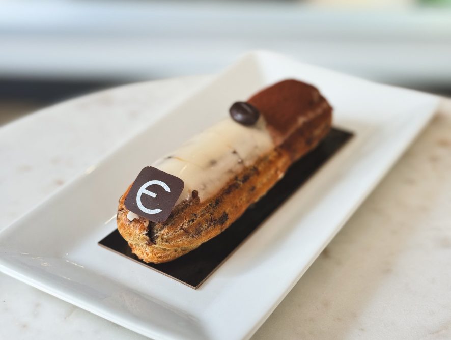 Éclair Tiramisu